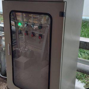 Gia công lắp đặt tủ điện theo yêu cầu - Cơ Khí QSTECH - Công Ty TNHH TM DV Kỹ Thuật Công Nghiệp QSTECH